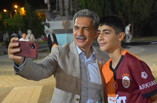 Gemlik’te Çocuklara Açık Hava Sinema Keyfi